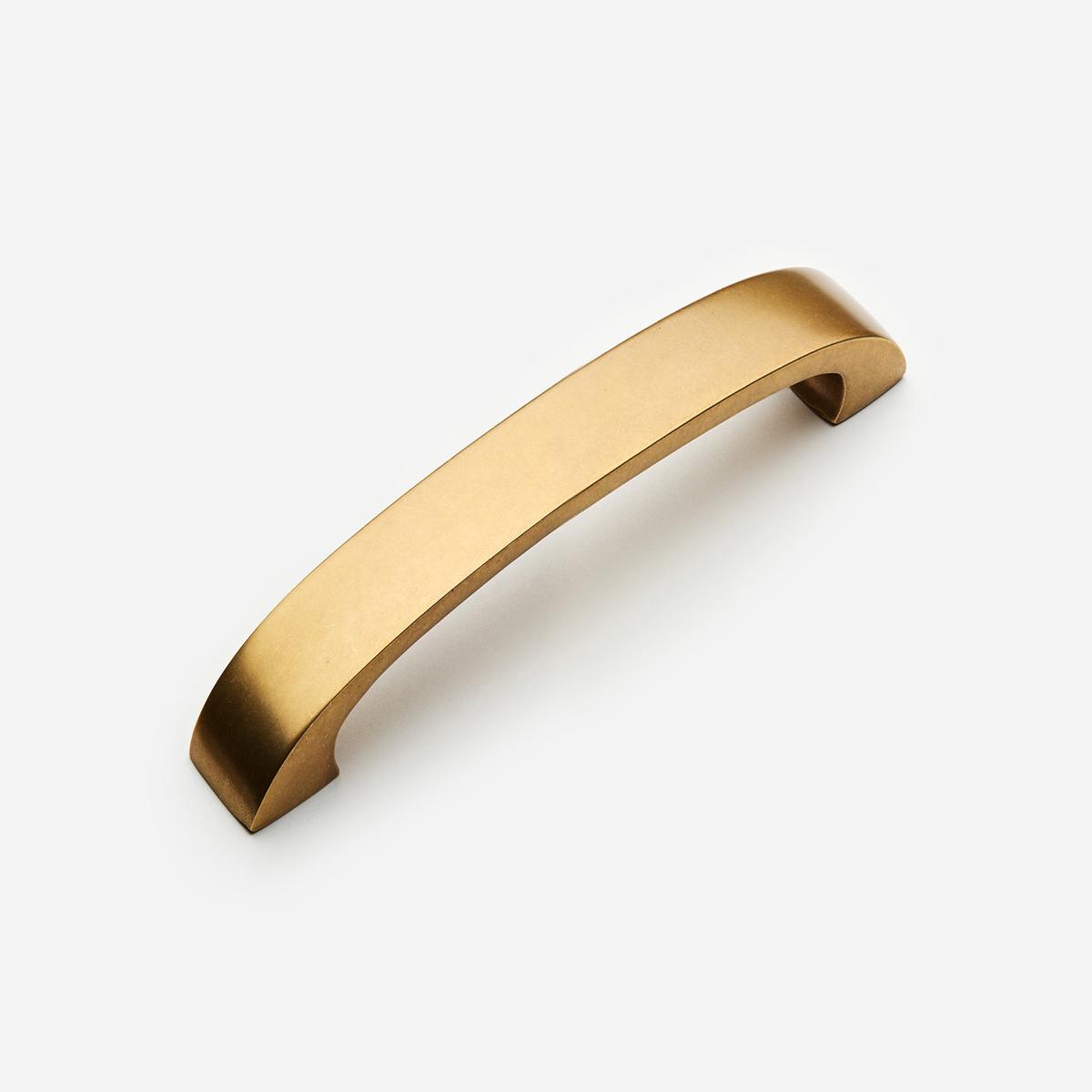 Aldo Pull - 6" | Aged Brass (Lacquered)