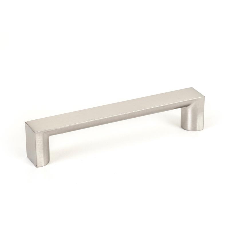 Berenson Elevate 2087-4BPN-P Pull