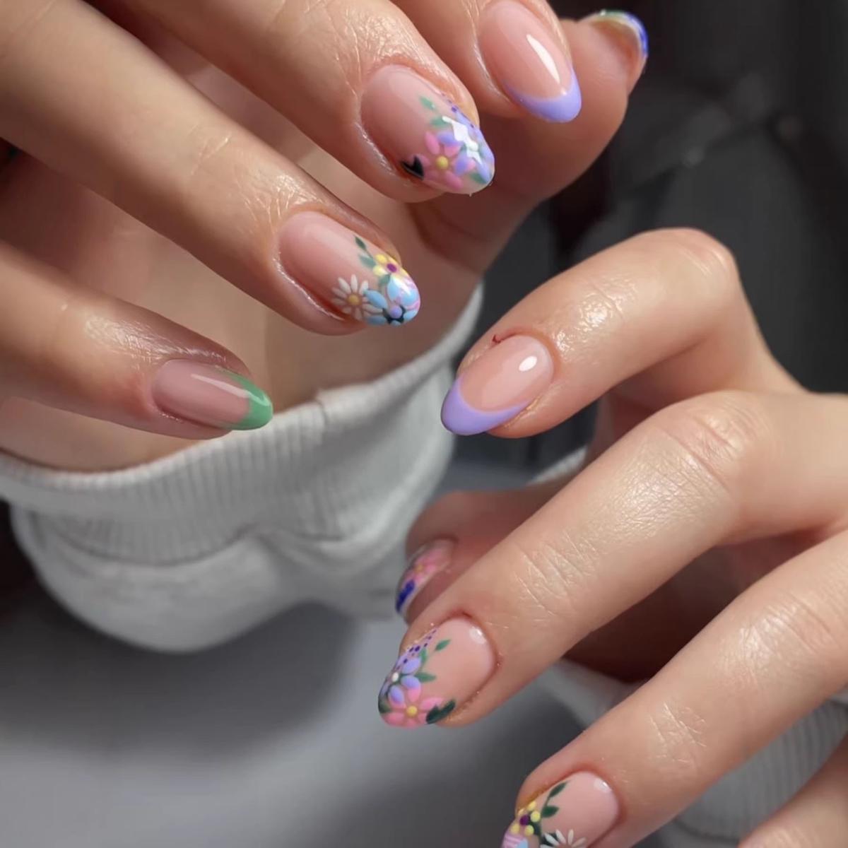Whimsical Floral Dream Medium Almond Pastel Colorful Press On Nail Set with Artistic Flower Design