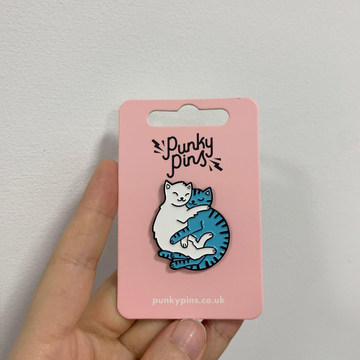 Cat Pins - Cuddling Cats